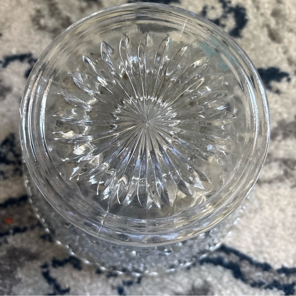 Vintage Clear Pressed Glass Compote Bowl - Elegant Footed Serving Dish - Picture 4 of 7